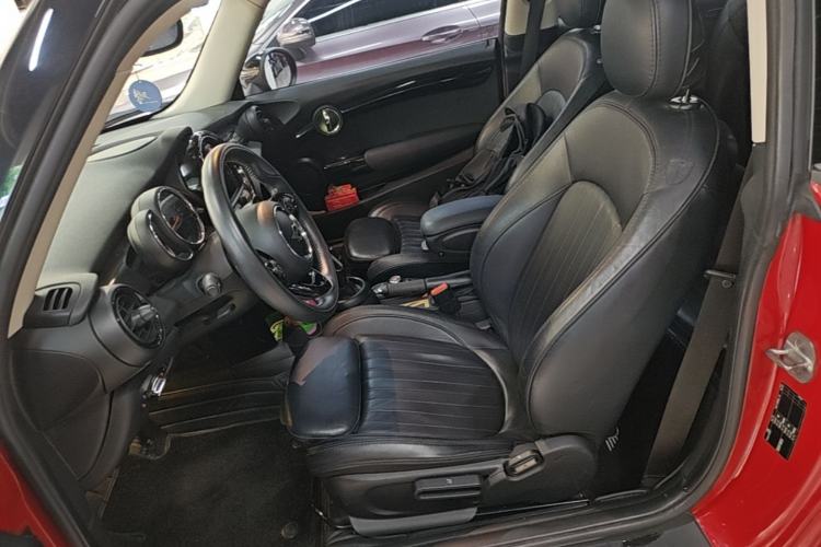 Used MINI 2018 2.0T COOPER S Artist Left Front Seat