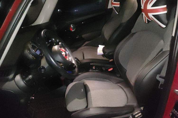 Used MINI 2018 1.5T COOPER Classic Edition Five-Door Version Left Front Seat