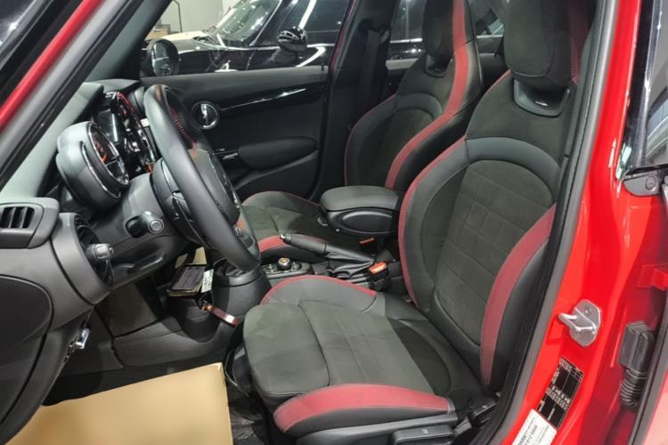 Used MINI 2018 2.0T COOPER S Racing Edition 5-door model Left Front Seat