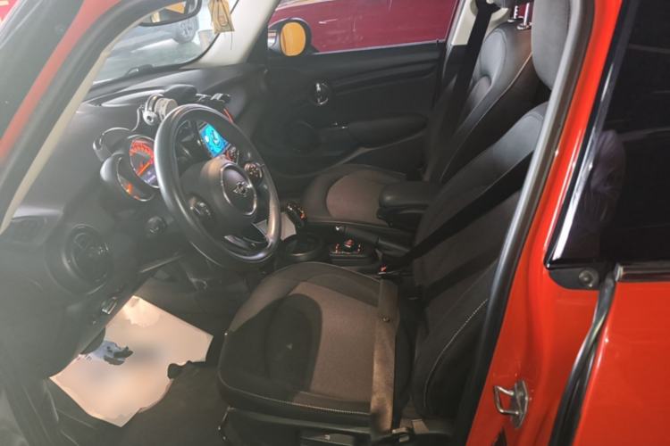 Used MINI 2018 1.5T ONE Five-Door Edition Left Front Seat