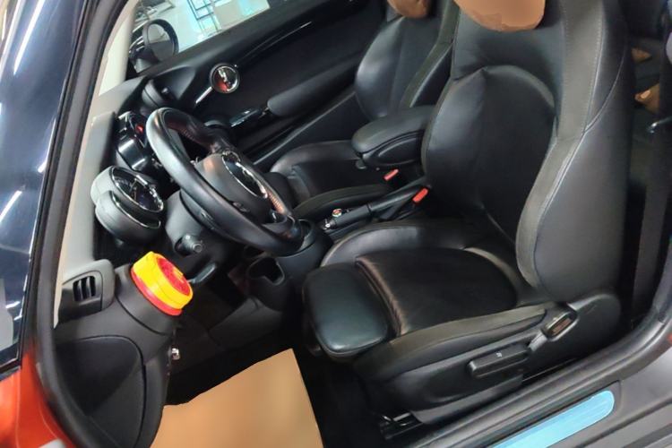Used MINI 2018 2.0T COOPER S Classic Edition Left Front Seat