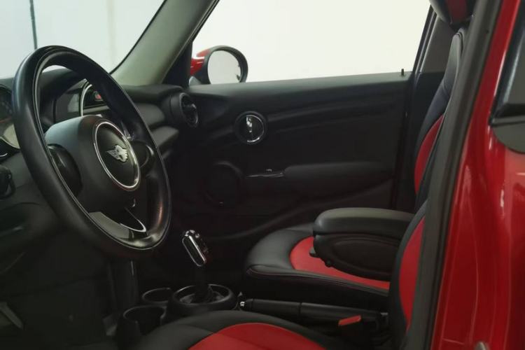 Used MINI 2018 1.5T ONE Five-Door Edition Left Front Seat