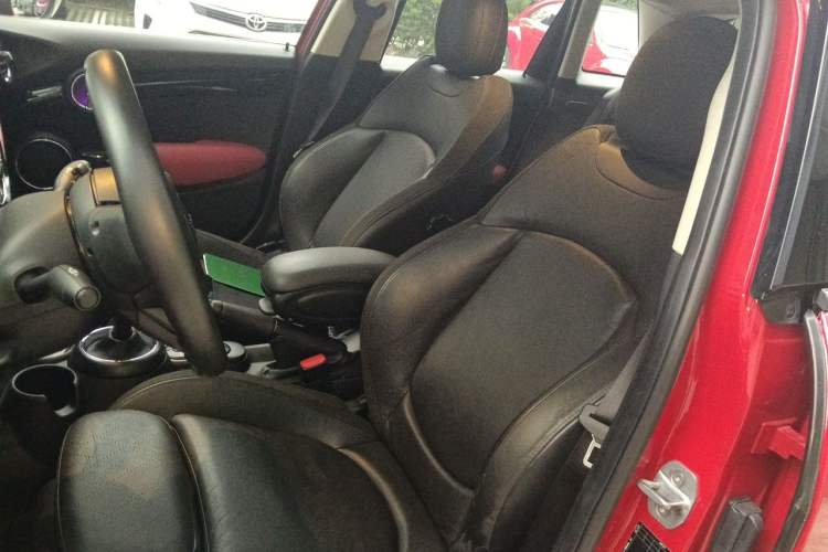 Used MINI 2018 1.5T COOPER Artist Five-Door Edition Left Front Seat