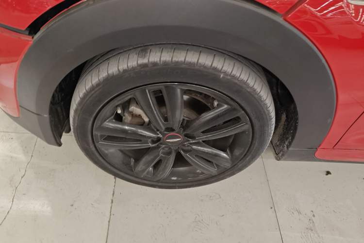 Used MINI 2018 1.5T COOPER Racing Edition Five-Door Version Left Front Wheel Hub