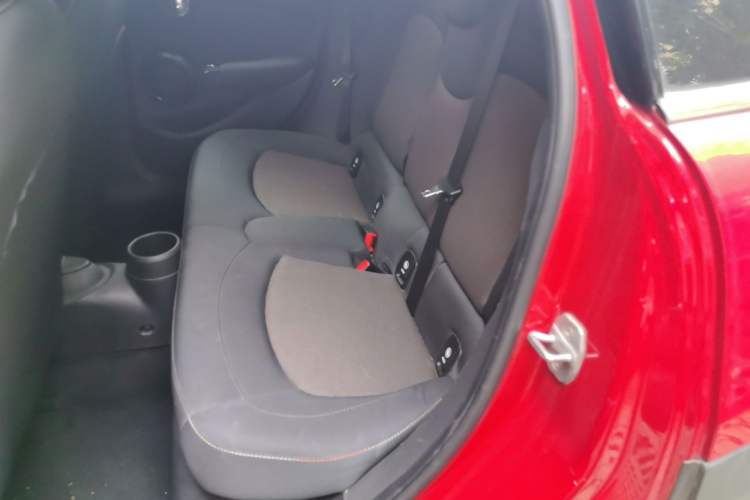 Used MINI 2018 1.5T ONE PLUS Five-Door Edition Left Rear Seat
