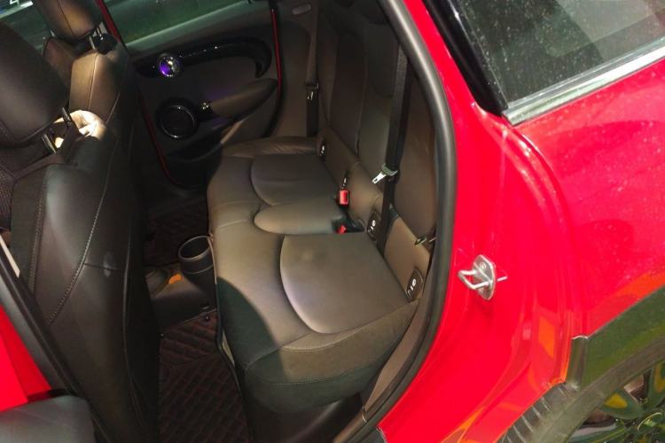 Used MINI 2018 1.5T COOPER Artist Five-Door Edition Left Rear Seat