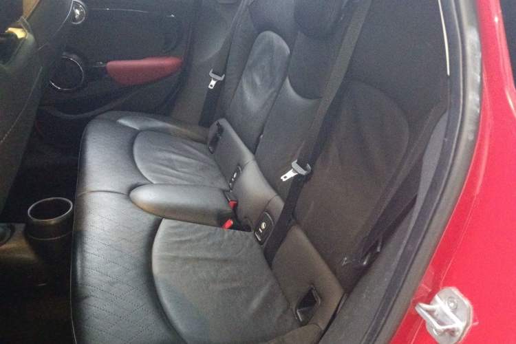Used MINI 2018 1.5T COOPER Artist Five-Door Edition Left Rear Seat