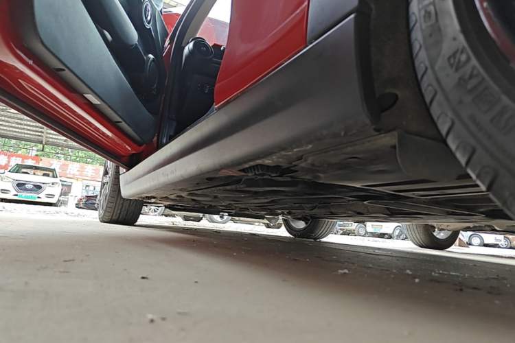 Used MINI 2018 1.5T COOPER Artist Left Side Sill