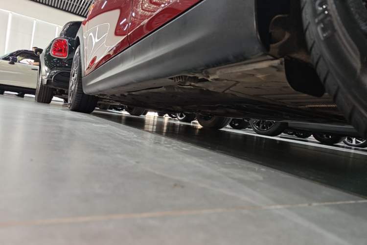 Used MINI 2018 1.5T ONE PLUS Five-Door Edition Left Side Sill