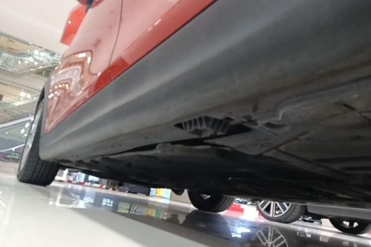 Used MINI 2018 1.5T ONE Five-Door Edition Left Side Sill