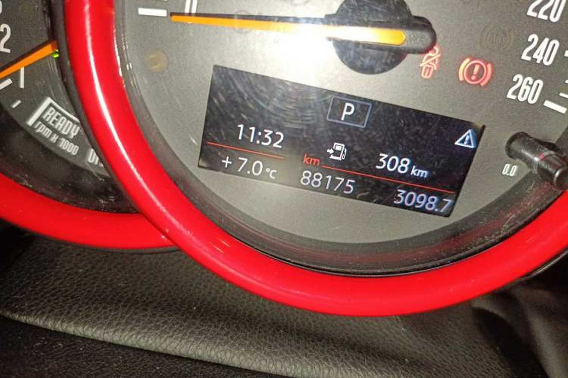 Used MINI 2018 1.5T ONE PLUS Odometer Close Up