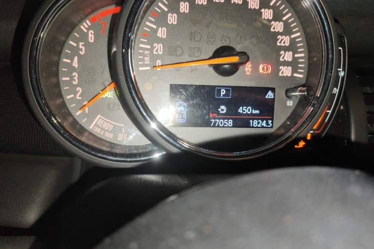 Used MINI 2018 1.5T COOPER Classic Edition Odometer Close Up