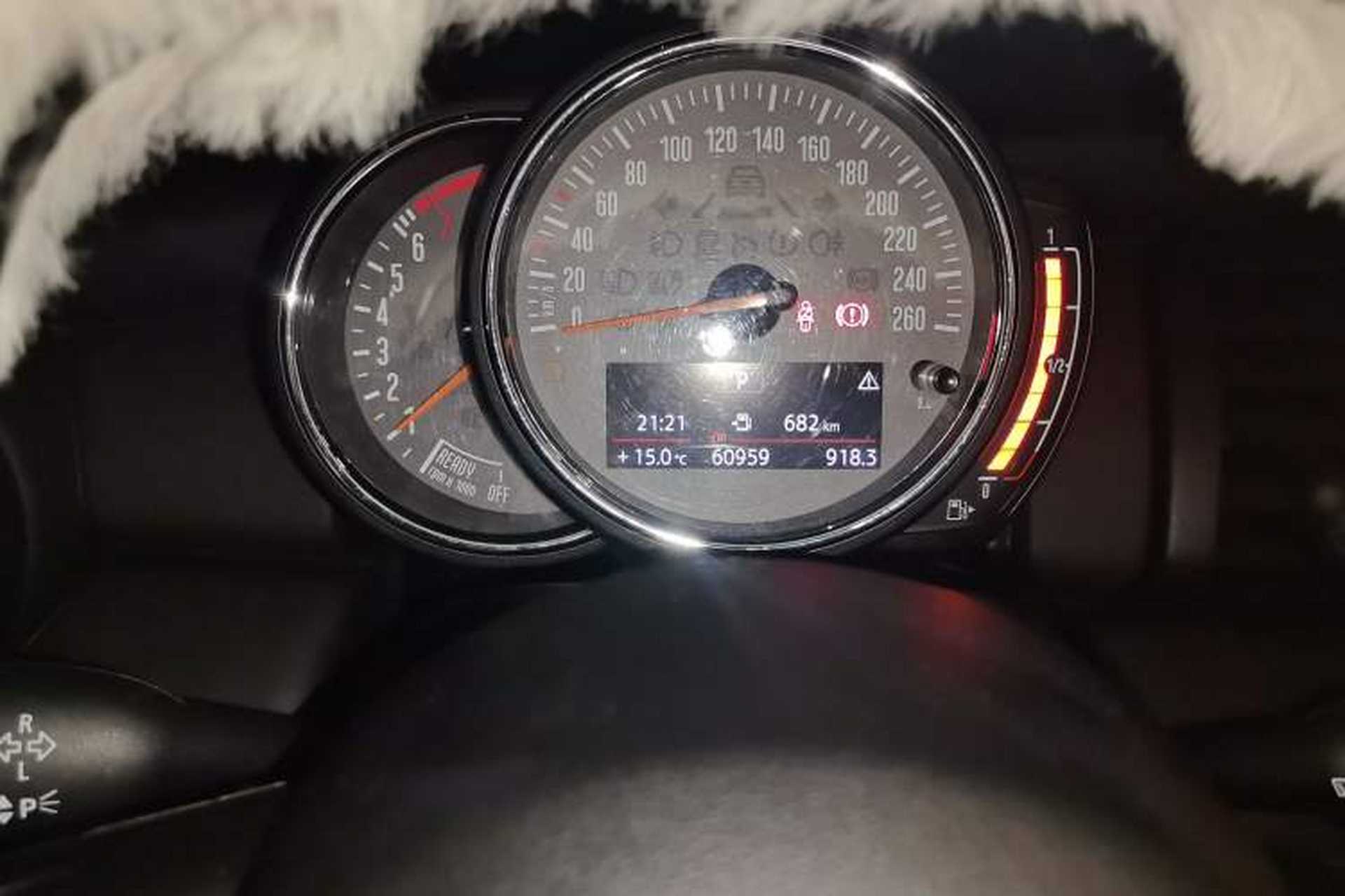 Used MINI 2018 1.5T ONE PLUS Odometer Close Up