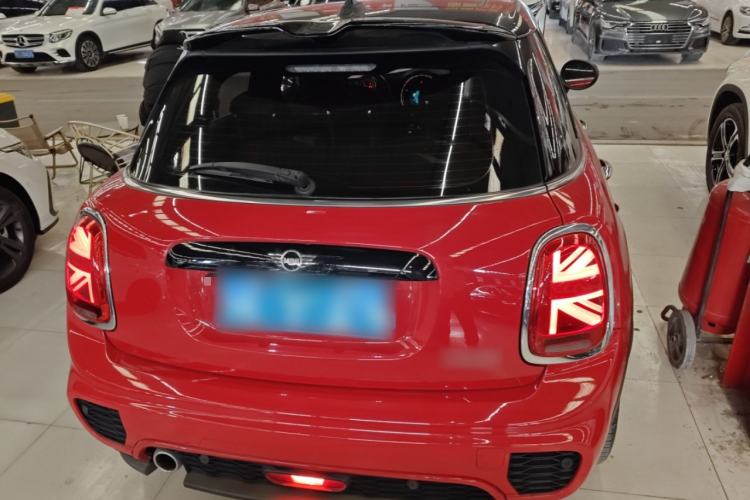 Used MINI 2018 1.5T COOPER Racing Edition Five-Door Version Rear