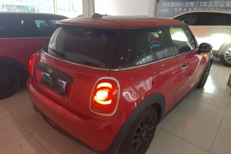 Used MINI 2018 1.5T ONE PLUS Rear Right 45 Deg