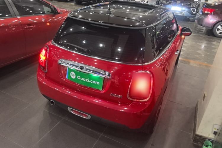 Used MINI 2018 1.5T COOPER Artist Rear Right 45 Deg