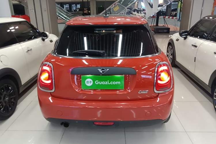 Used MINI 2018 1.5T ONE Five-Door Edition Rear