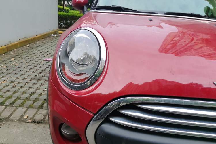 Used MINI 2018 1.5T ONE PLUS Five-Door Edition Right Front Headlight