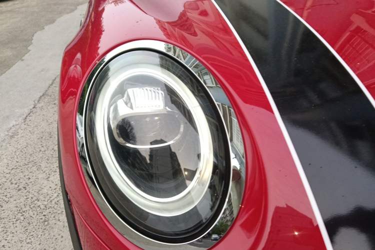 Used MINI 2018 1.5T COOPER Artist Five-Door Edition Right Front Headlight