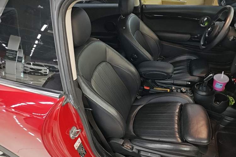 Used MINI 2018 2.0T COOPER S Artist Right Front Seat