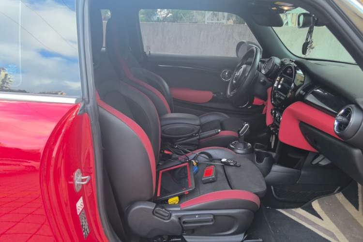 Used MINI 2018 2.0T COOPER S Classic Edition Right Front Seat