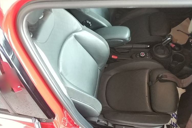 Used MINI 2018 1.5T COOPER Artist Five-Door Edition Right Front Seat