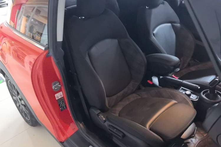 Used MINI 2018 1.5T COOPER Classic Edition Right Front Seat
