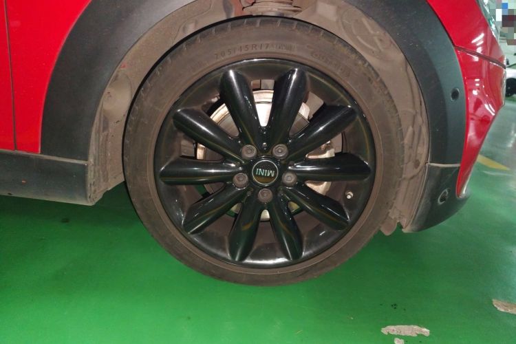 Used MINI 2018 1.5T COOPER Artist Five-Door Edition Right Front Wheel Hub