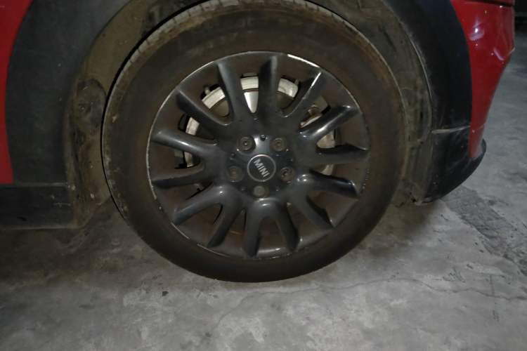 Used MINI 2018 1.5T COOPER Classic Edition Right Front Wheel Hub