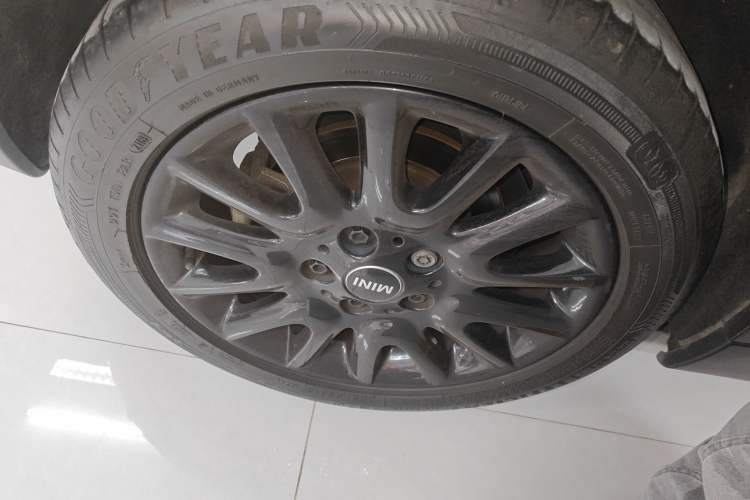 Used MINI 2018 1.5T ONE PLUS Right Rear Wheel Hub