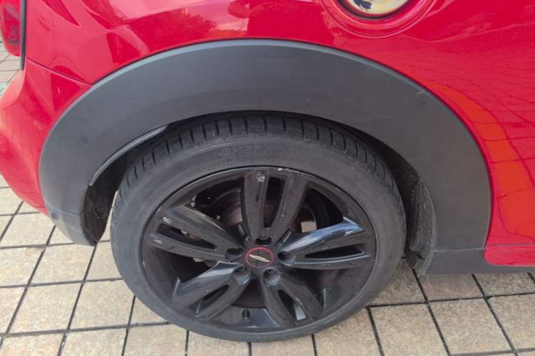 Used MINI 2018 2.0T COOPER S Classic Edition Right Rear Wheel Hub