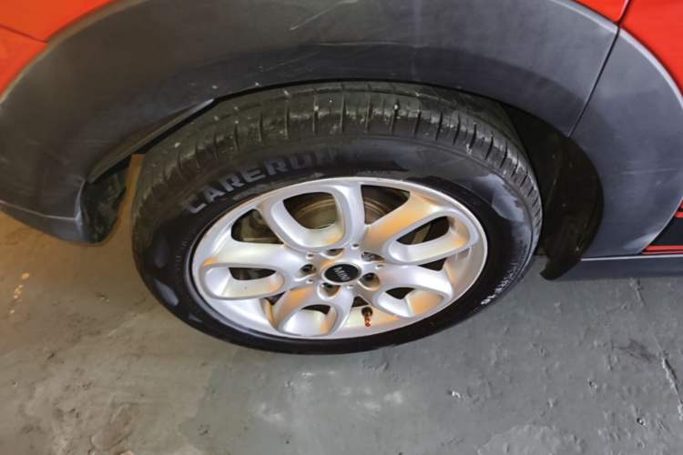 Used MINI 2018 1.5T ONE Five-Door Edition Right Rear Wheel Hub