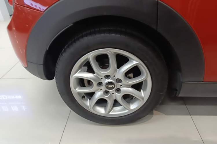 Used MINI 2018 1.5T ONE Five-Door Edition Right Rear Wheel Hub