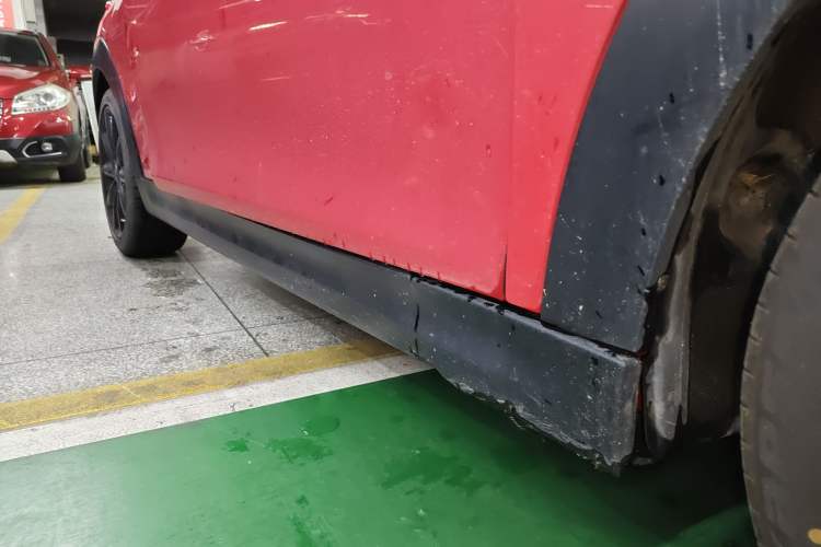 Used MINI 2018 1.5T COOPER Artist Right Side Sill