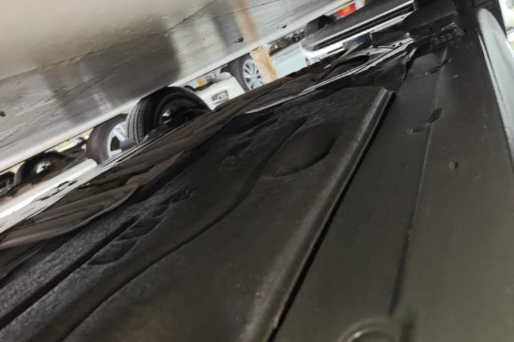Used MINI 2018 1.5T ONE Five-Door Edition Right Side Sill