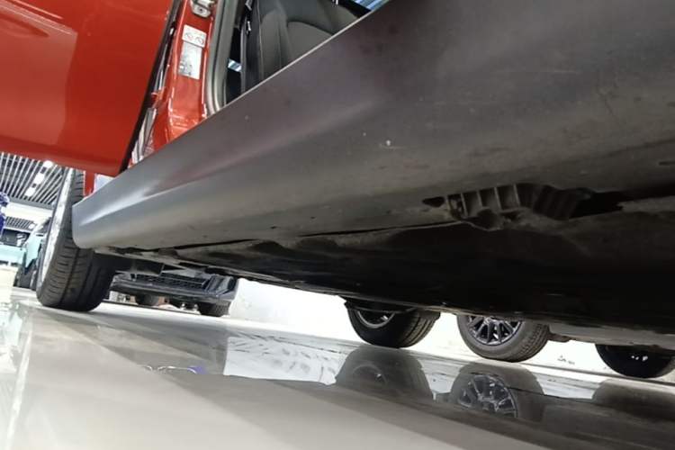 Used MINI 2018 1.5T ONE Five-Door Edition Right Side Sill