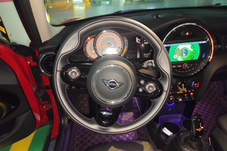 Used MINI 2018 1.5T COOPER Artist Five-Door Edition Steering Wheel