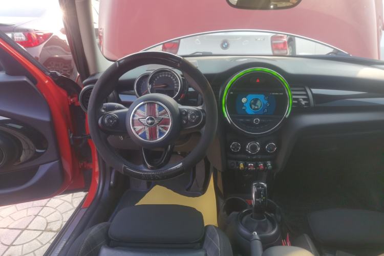 Used MINI 2018 1.5T COOPER Classic Edition Five-Door Version Steering Wheel