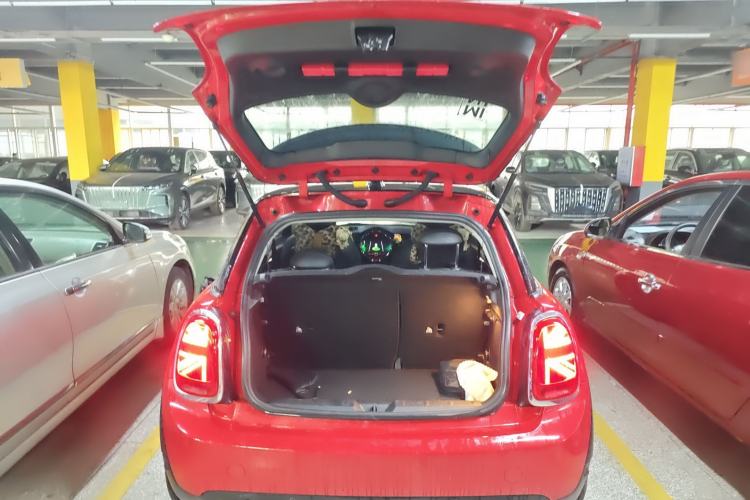 Used MINI 2018 1.5T COOPER Artist Trunk