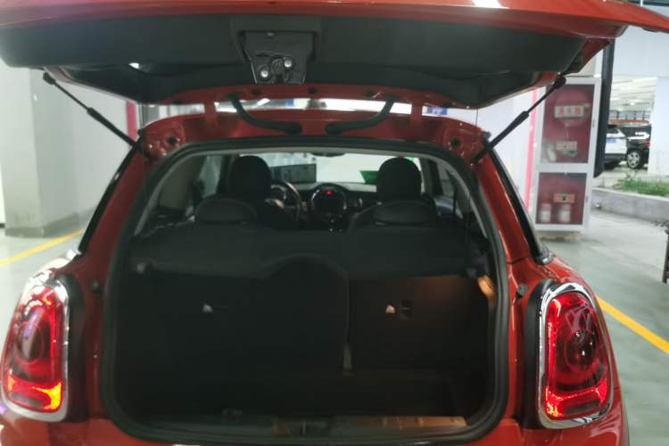 Used MINI 2018 1.5T ONE PLUS Trunk