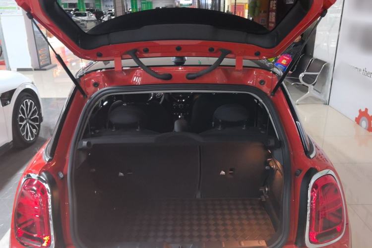 Used MINI 2018 1.5T COOPER Classic Edition Trunk