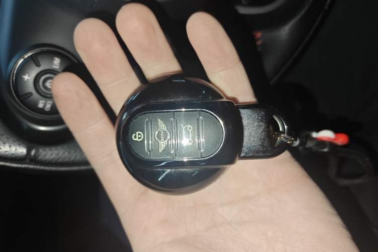 Used MINI 2018 1.5T COOPER Racing Driver Vehicle Key