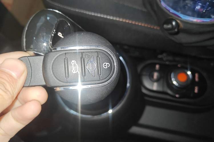 Used MINI 2018 1.5T ONE PLUS Vehicle Key