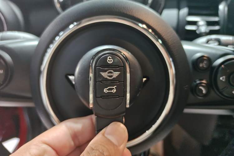 Used MINI 2018 1.5T ONE PLUS Five-Door Edition Vehicle Key