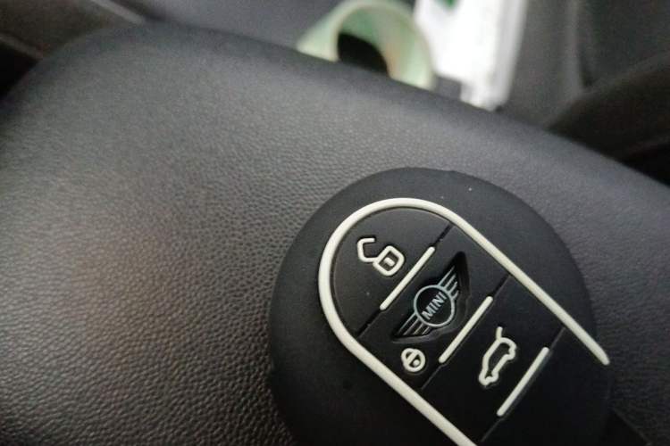Used MINI 2018 1.5T COOPER Artist Five-Door Edition Vehicle Key
