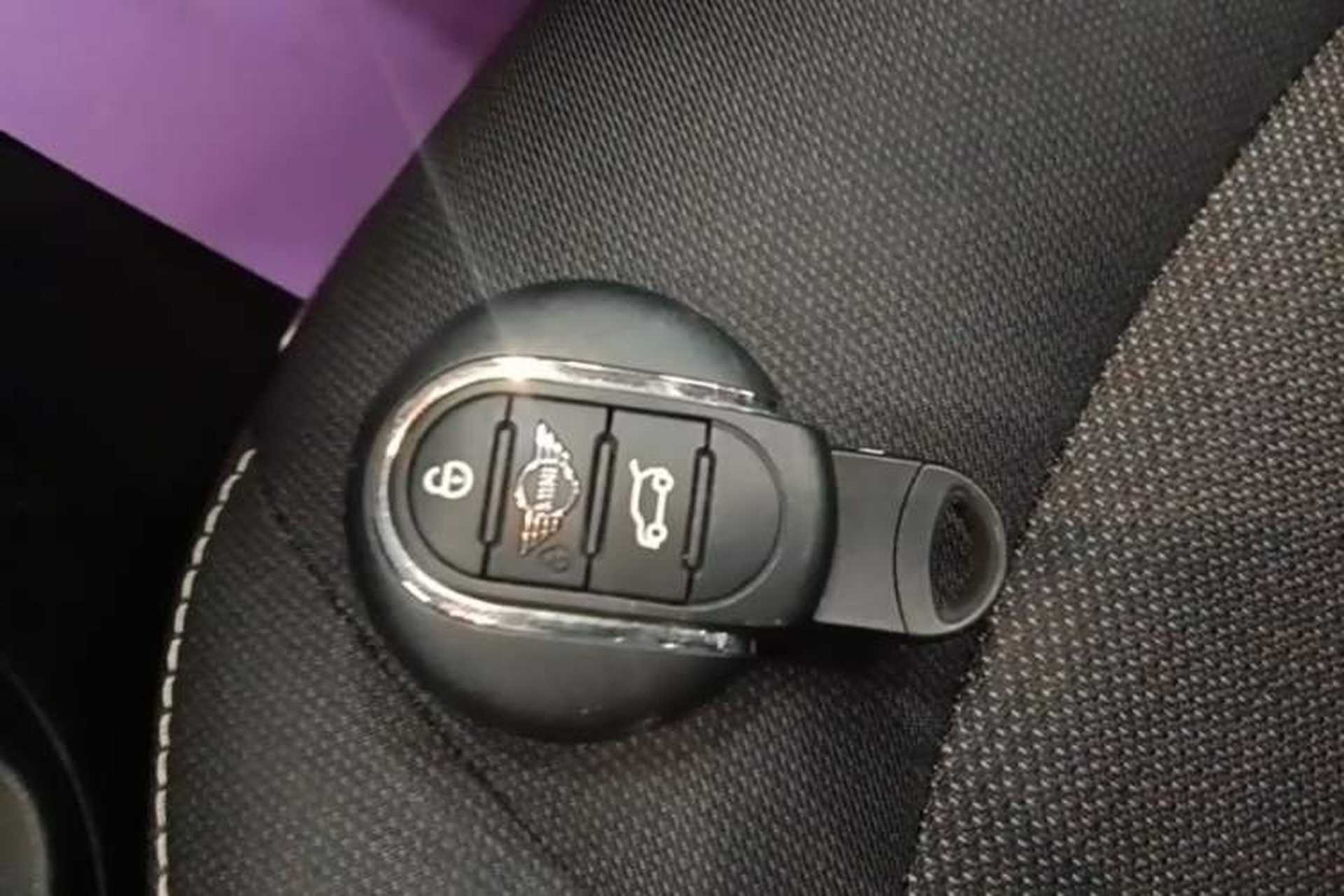 Used MINI 2018 1.5T ONE Five-Door Edition Vehicle Key