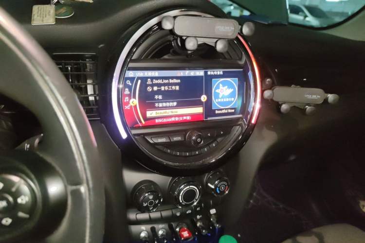 Used MINI 2018 1.5T COOPER Classic Edition Five-Door Version Audio And AC Panel