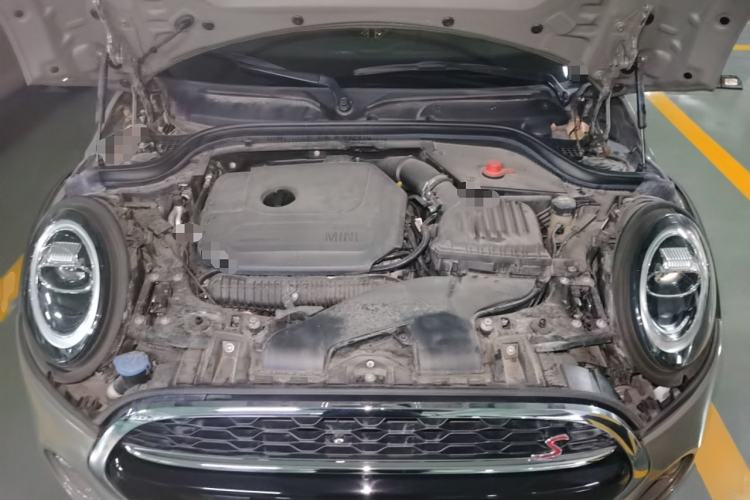 Used MINI 2018 2.0T COOPER S Classic Edition Five-Door Version Engine Bay