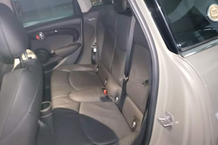 Used MINI 2018 2.0T COOPER S Classic Edition Five-Door Version Left Rear Seat