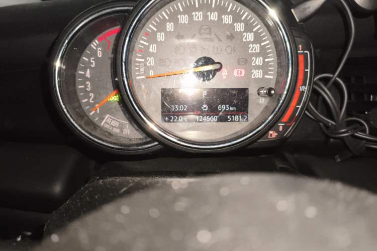 Used MINI 2018 1.5T COOPER Classic Edition Odometer Close Up